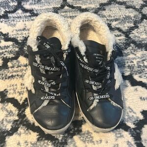 Black Leather Sherpa Lined Golden Goode Super Star Sneakers 35